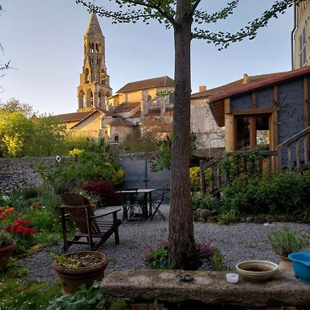 Chambre D Hote "Sous Le Clocher" Saint-Léonard-de-Noblat Zewnętrze zdjęcie